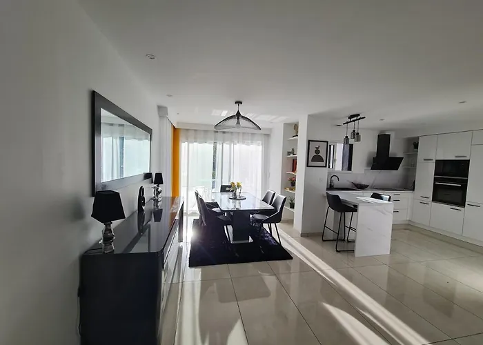 Moderne Et Intimiste, à Quelques Minutes De La Baie De La Baule Pornichet